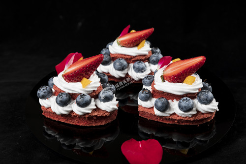 ѧ����ʵ��������Խ��