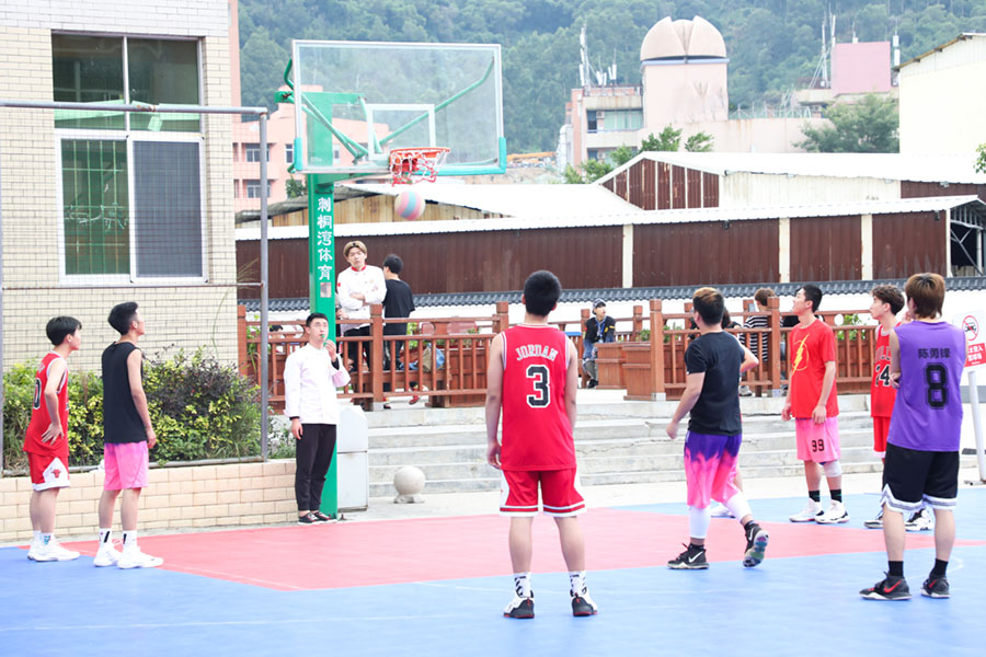 У԰������