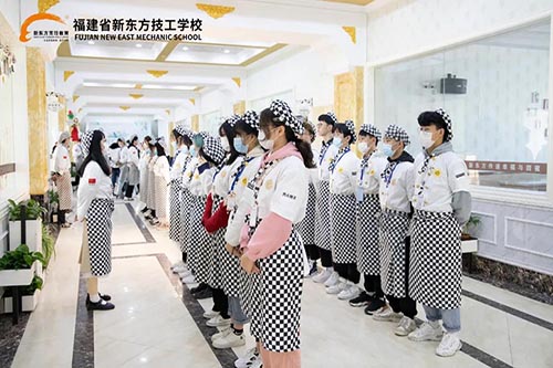 ����ʡ�¶�������ѧУ�¶ȿ���Բ��������