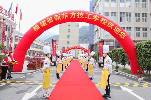 �����¶�����2021�п�����һ����