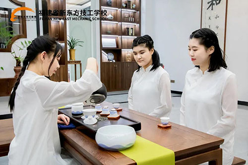 ���ѡ���ʺ��Լ��ĳ�ʦ��ѵѧУ��