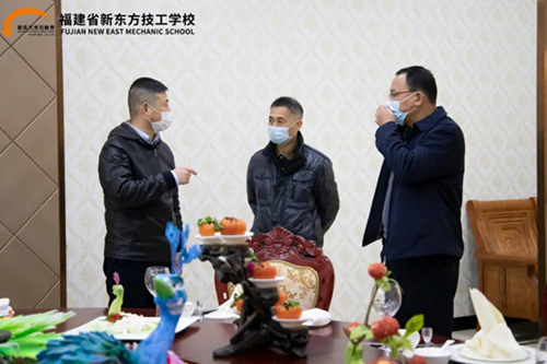 ������������쵼һ��ݰ����У��չ��ȫ������