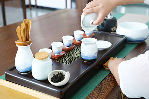 �����¶����������Ʋ��ռ��ŵ����רҵ��Σ�