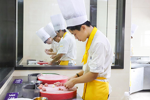 ѧ��ʦ��ǰ;������Щ���ƣ�