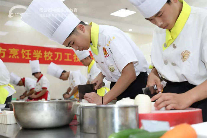 ��ʦ��ѵѧУ