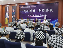 У�������Ŀʵѵ����ҵ�����ĳ�����������ѵ������ҵ������Ϊһ�壬ʵ��ѧ����ְҵ�˵�Ѹ��ת�䡣