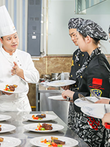 �¶������ѧУ